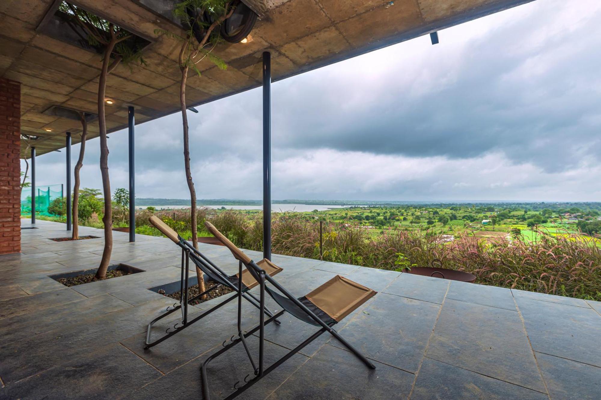 Saffronstays Zen, Igatpuri - Lake-View Villa With Indoor And Outdoor Games Εξωτερικό φωτογραφία